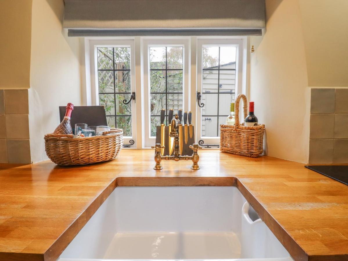 Wayside Cottage Bedford Bagian luar foto