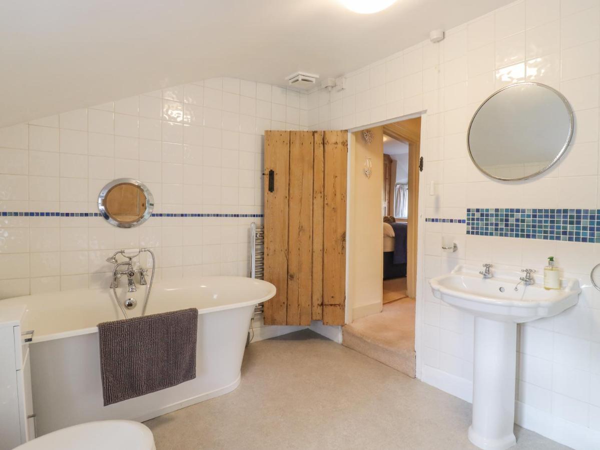 Wayside Cottage Bedford Bagian luar foto