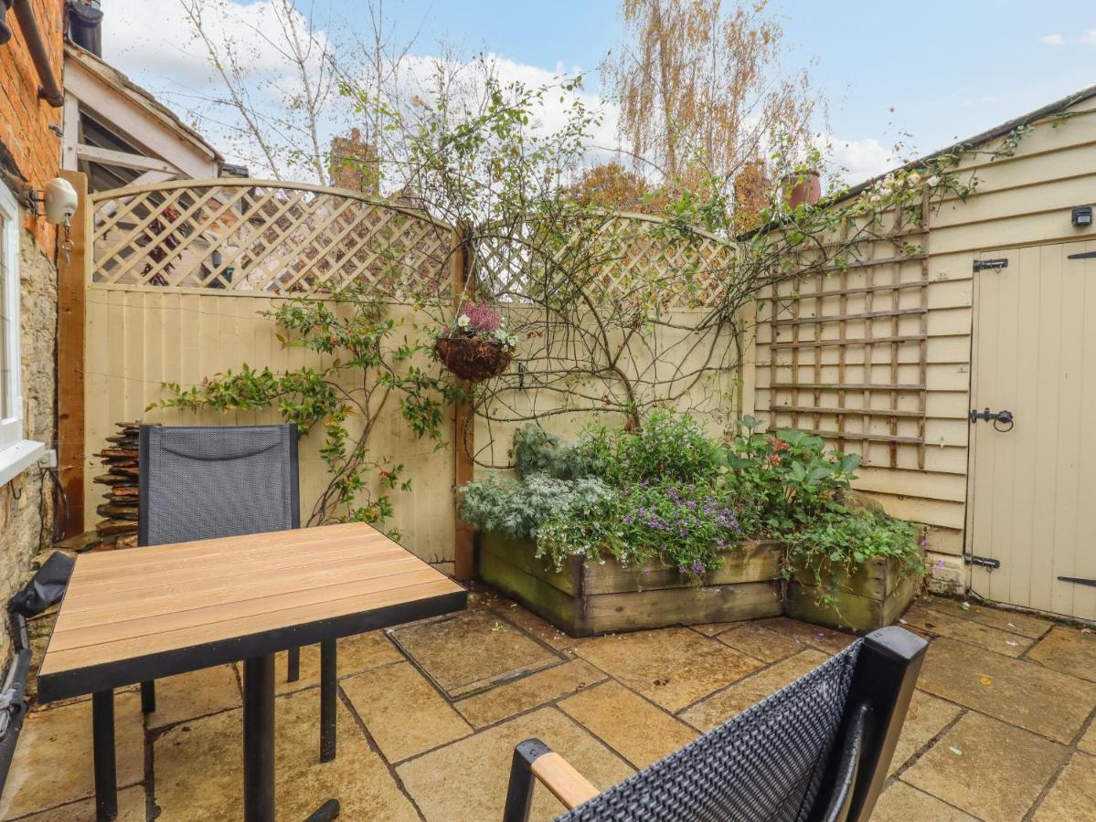 Wayside Cottage Bedford Bagian luar foto